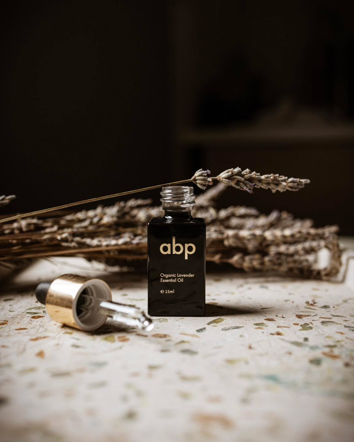 Spremite se za novu radnu nedelju tako što ćete iskoristiti ovo veče da se posvetite sebi. 🌙
Mi vam preporučujemo toplu kupku u koju ćete dodati nekoliko kapi našeg esencijalnog ulja. ✨
Osetićete spokoj i relaksiranost, a samo tako želimo da završimo ovu kišnu nedelju.☁️